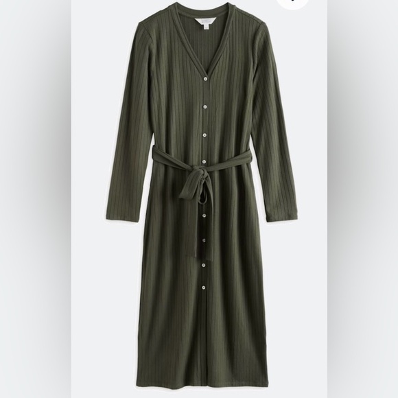 Market & Spruce Dresses & Skirts - Market & Spruce Olive Ribbed Long-Sleeve Button-Front Maxi Dress